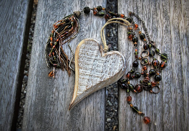 srdce ze dřeva